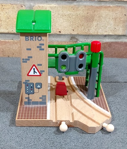 Brio wooden signal - wooden, station