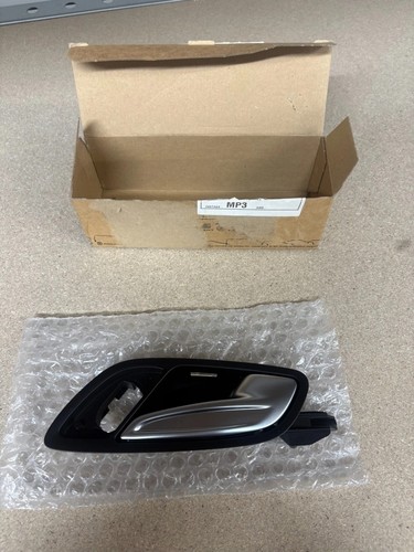 Audi right inner door - audi, r8
