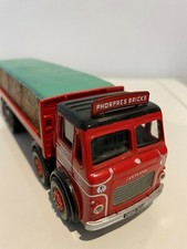 CORGI 24502 London Brick Company Leyland 8 Wheel Lorry with Bricks