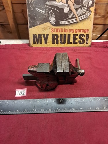 Vintage small bench - small, vice