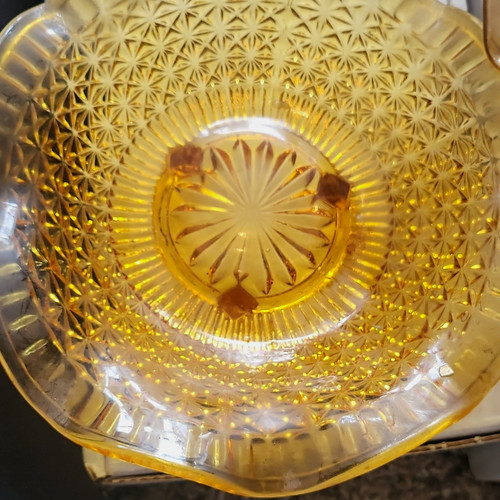 Unmarked amber pressed - unmarked,