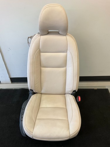 Volvo c70 right - 08-12,