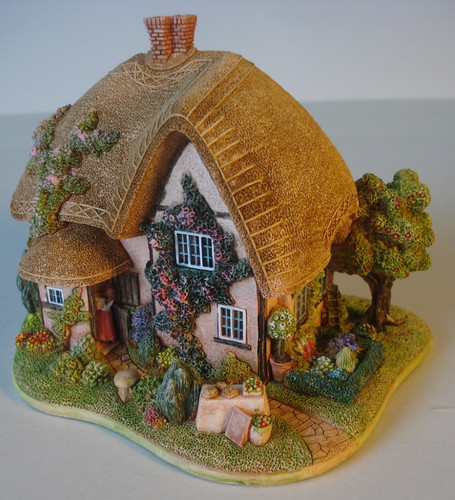 Lilliput lane cottage toffee - -,