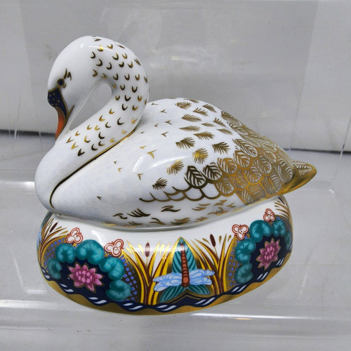 Royal crown derby - royal,