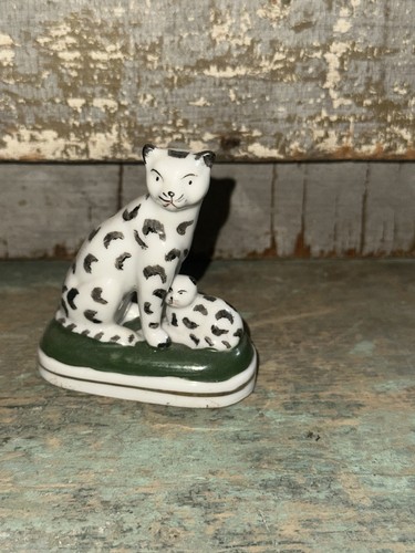 Porcelain staffordshire style - staffordshire,