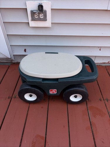Step rolling garden grass - step, 2