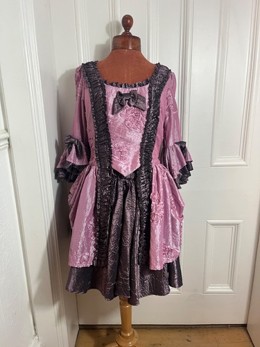Pink marie antoinette short - pink,