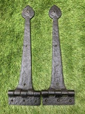 Pair Of Cast Iron Spear End Tee Door Hinges B694