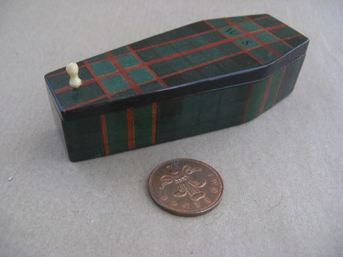 Antique mauchline tartan ware - tartan,