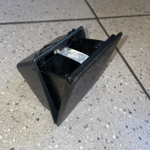 Volvo 240 260 - volvo, ashtray