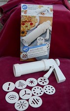 Wilton cookie press - wilton, 12