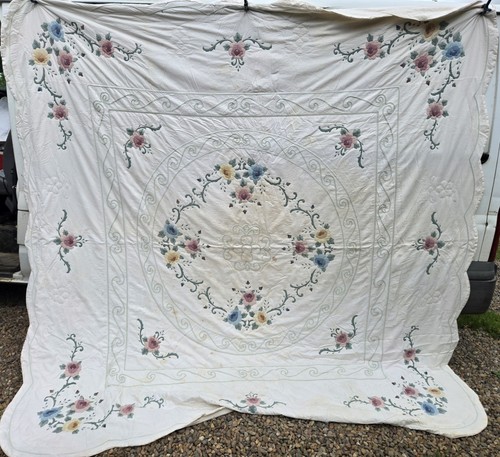 Vintage very large quilt - large,
