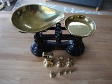 Librasco Vintage Black Cast Iron Scales with Set of 7 Brass  Weights
