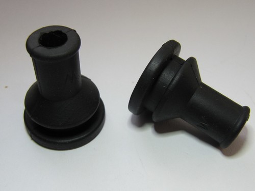 Cable entry membrane grommet