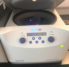 Eppendorf Centrifuge 5702R