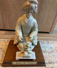 Leonardo Collection 1985 Porcelain Geisha Figurine Oriental Girl with Bonsai