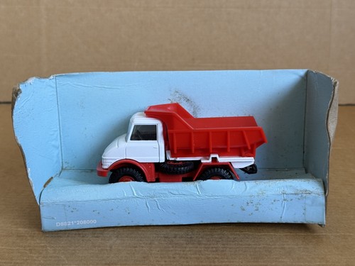 Corgi unimog farm truck - farm,