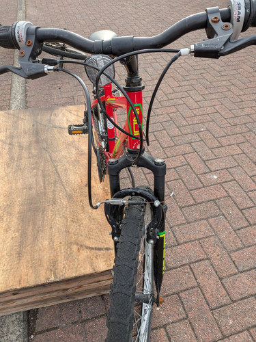 Apollo outrider 26in 17in red - outrider,
