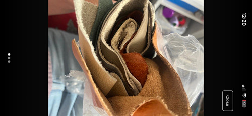 Mixed leather remnants offcuts - mixed,