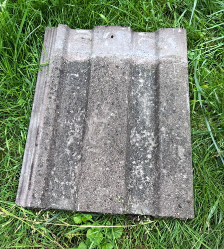 Redland roof tile in - in, total