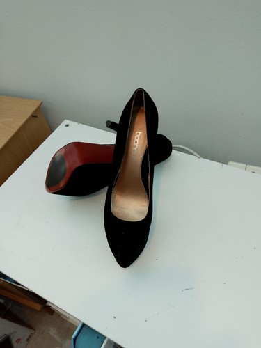 Boohoo black suede platforms