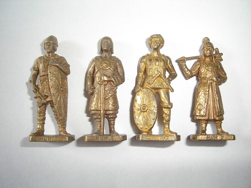 Metal figurines set huns - -,