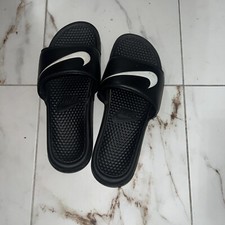 BLACK PLASTIC NIKE FLIP FLOPS