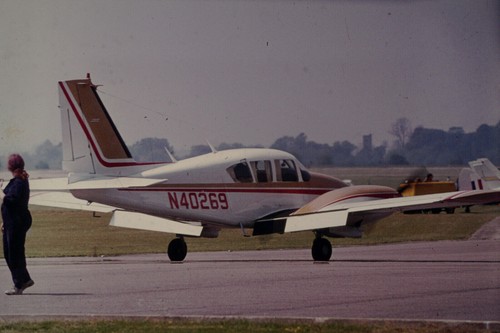 Dia n40269 piper aztec - piper,