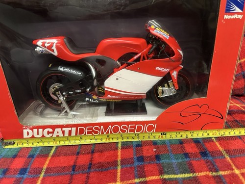 Troy bayliss ducati - troy,