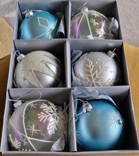 VTG 2002 Multicoloured Large Christmas Baubles x 6 Original Box Snowflakes 