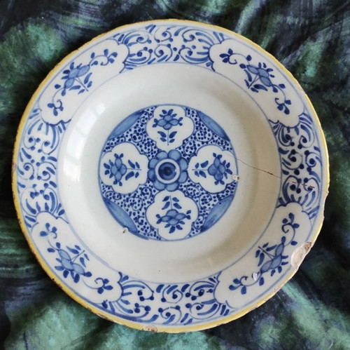 18th century antique delft - century,