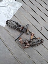 PULSE ADRENALINE 125 FOOTPEGS