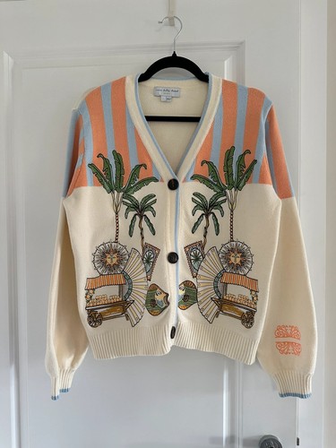 Never fully dressed - dressed, palm