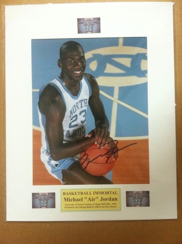 Signed michael jordan 8x10 - signed,