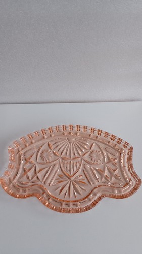 Art deco pink glass - art,