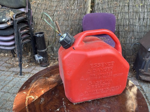 Outboard fuel tank - fuel,