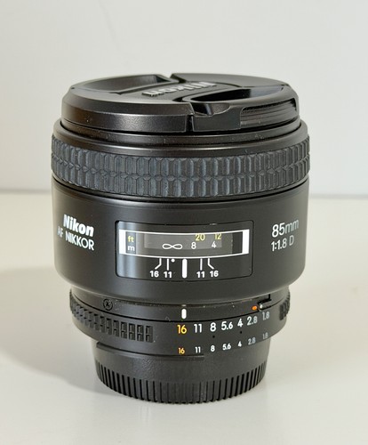 Nikon lens nikkor 85mm - -,