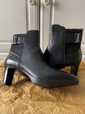 NEW DESINGER BLACK BOOTS  AQUATALIA MAKE LEATHER FROM ITALY SIZE 6 were £250