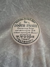 Woods Areca Nut Tooth Paste