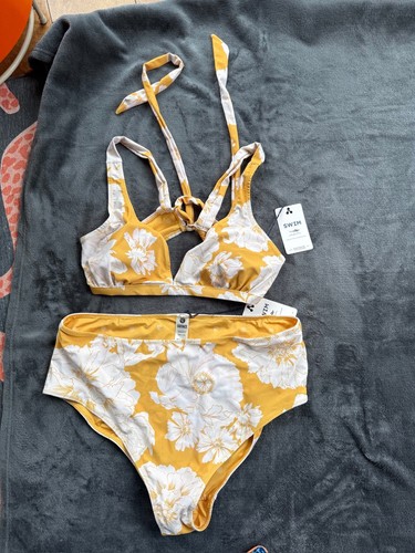 Fat face bikini - face, bloom