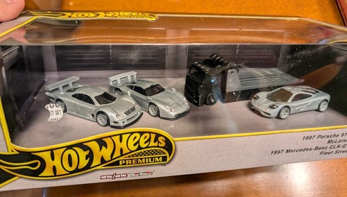 Hot wheels premium fleet - hot,