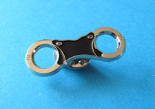 New POLICE Handcuffs Pin Badge. Metal /Enamel.