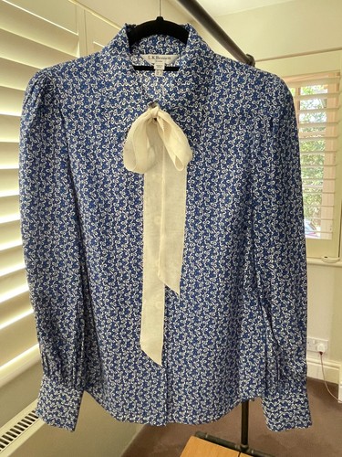Blue and cream bennett - and,