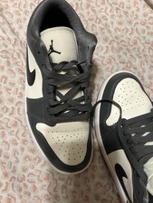Read-Women Jordan One Low Top