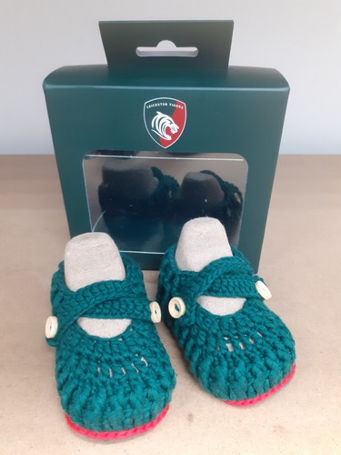Leicester tigers crocheted - leicester,