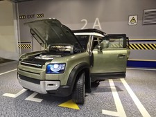 1:18 Land Rover Defender 110 2022 Pangea Green Scale Diecast Model Car Light