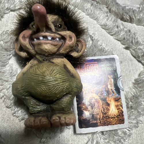 Vintage nyform troll hands - troll, in