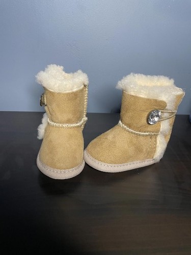 Ugg baby boots size tan - baby,