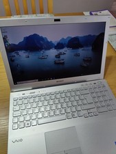 Sony vaio vpcse laptop - 15.6",