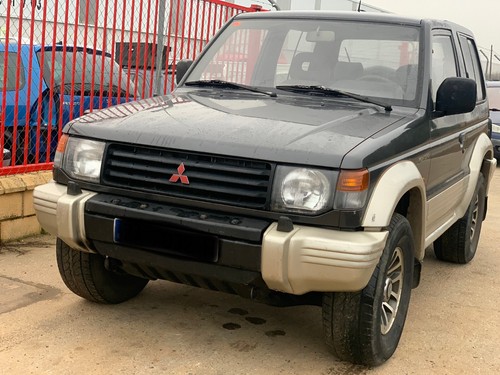 Download mitsubishi pajero - mitsubishi,